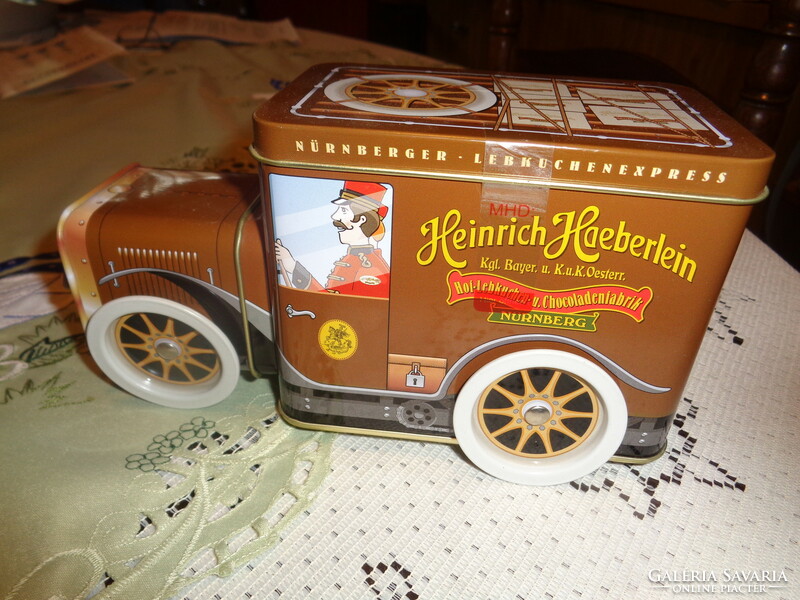 Nuremberg, Christmas gingerbread and chocolate factory, transport toy car, with musical structure