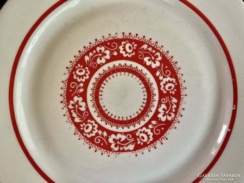 Alföldi 3 db piros népi mintás tányér