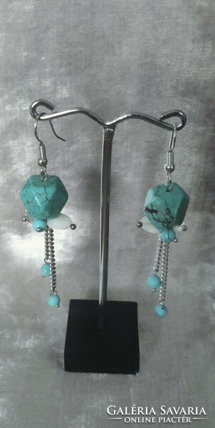 Turquoise decorative dangling earrings