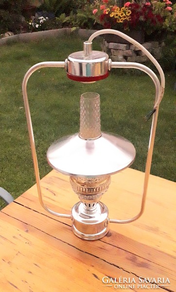 Újszerű állapotú retro Elektrofém ISZ petróleumlámpa formájú kalapos lámpa