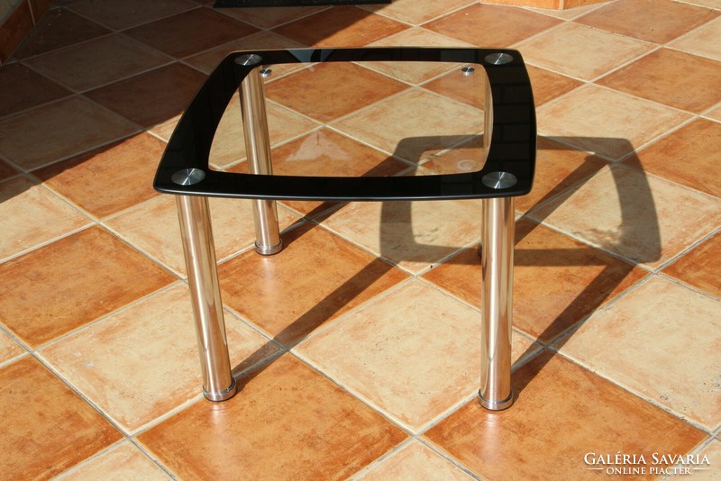 Glass table 60 x 60 cm