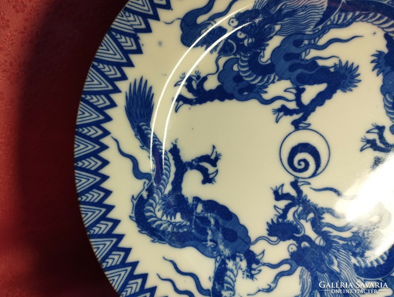Sárkány mintás porcelán japán tányér