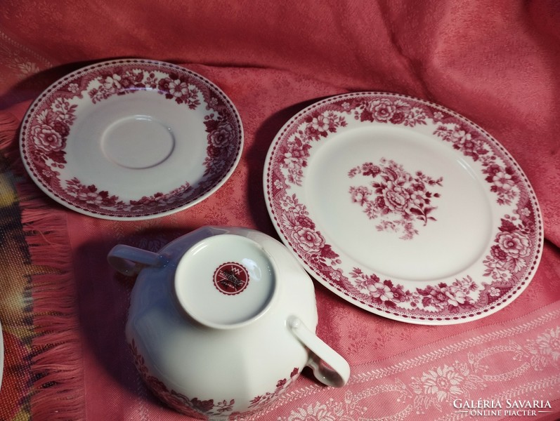 Beautiful breakfast set with two handles