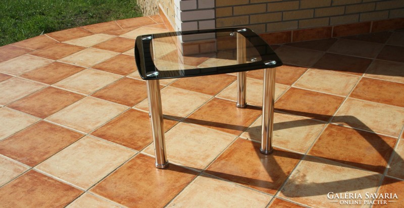 Glass table 60 x 60 cm