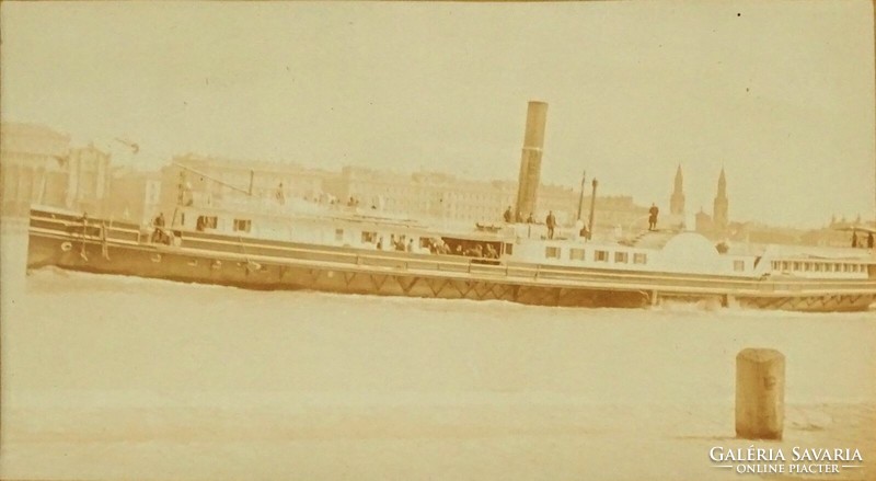 1J379 antique framed photograph: Hildegard steamship in front of the Vigado, 1905