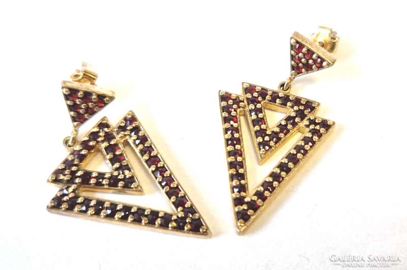 Garnet earrings, triangular in shape