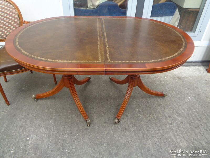 Leather table, expandable, castors