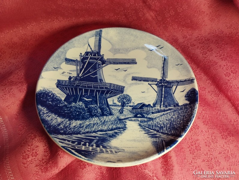 Delfts, Dutch porcelain decorative plate