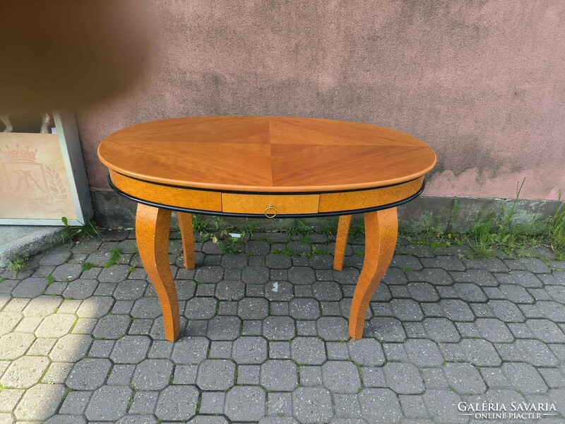 Antik stílusú szalonasztal asztal