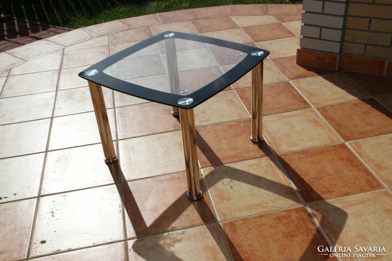 Glass table 60 x 60 cm