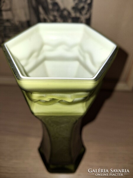 Savmaratott, kétrétegű váza oliva zöld