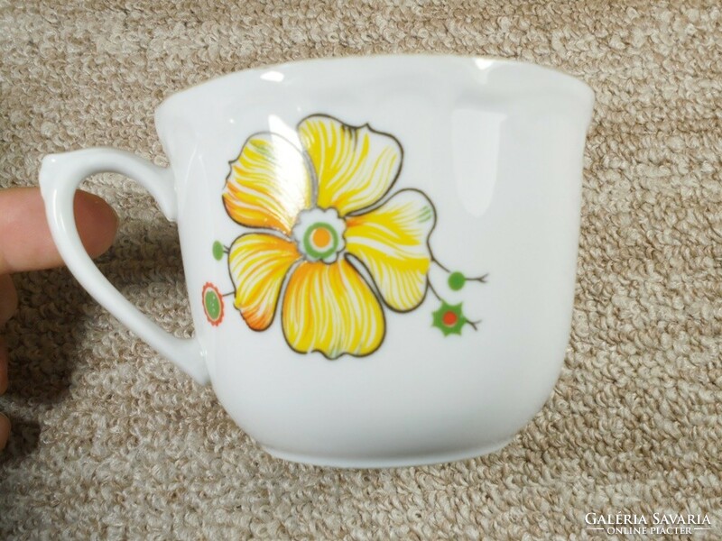 Porcelain mug Kahla GDR GDR made in East Germany with a flower pattern