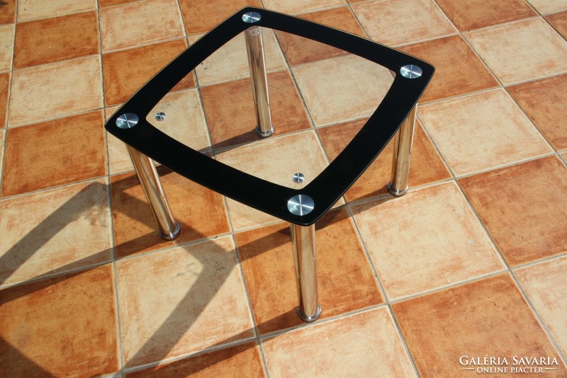 Glass table 60 x 60 cm