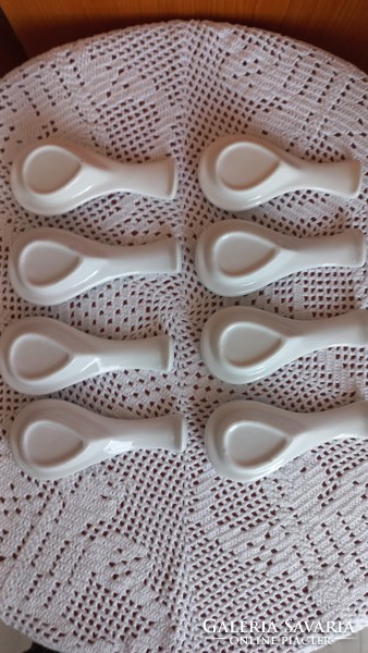 Zotter Csokoládégyár porcelán kínáló kanalai, hossz.:10,5 cm, kanálfej szélessége: 4,5 cm, jelzett