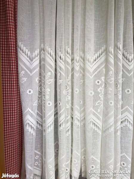 Ready-made lace curtains for sale