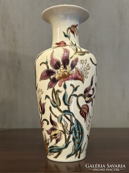 Zsolnay orchideás váza Ravasz Judit