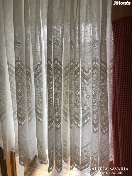 Ready-made lace curtains for sale