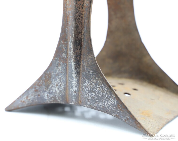 Oszmán - török vas kengyel oldalán ezüst díszítéssel ﻿cca.18.század