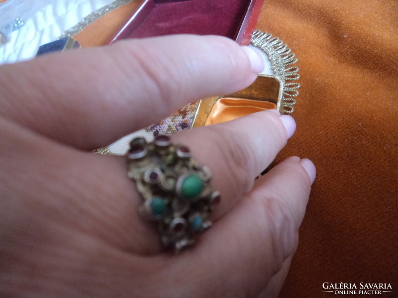 Antique goldsmith's ring with garnet, decorated with turquoise 5.5 gr