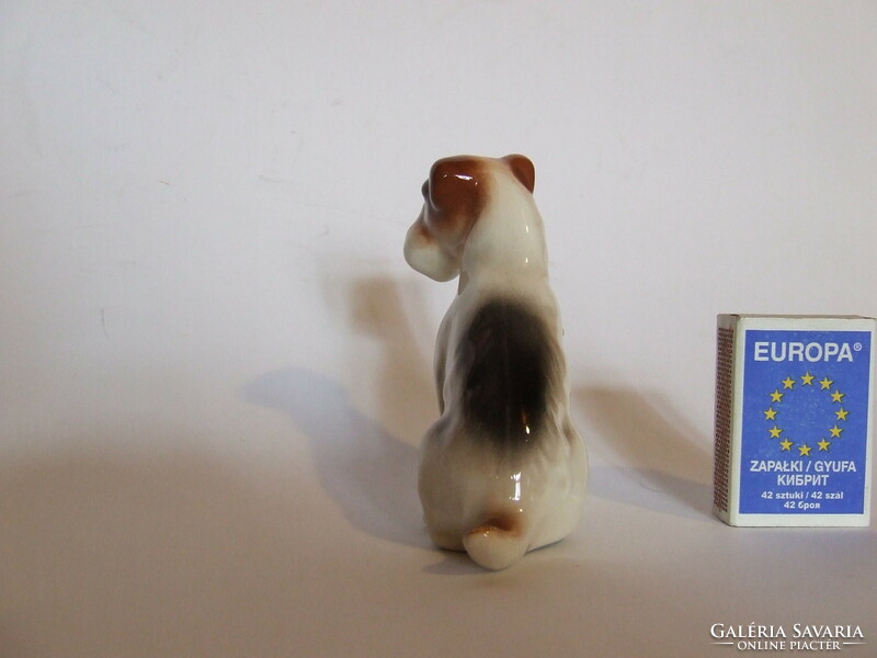 Nagyon aranyos, régi foxi, foxterrier porcelán kutya figura