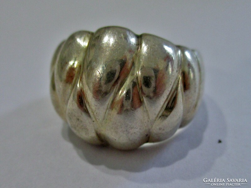 Beautiful handcrafted silver ring