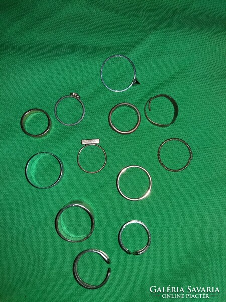 Retro large pile of different rings in jewelry package, also 12 pieces cheaply according to the pictures