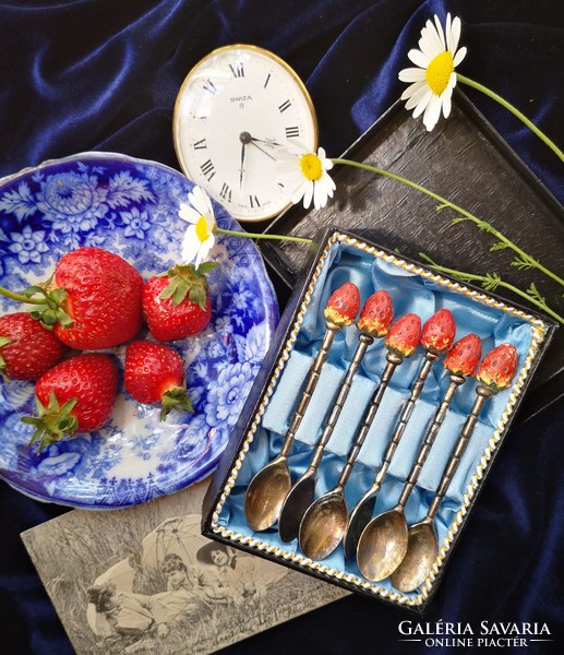 6 Pcs. Vintage small spoon with a strawberry tip in a box, mocha spoon / dessert spoon
