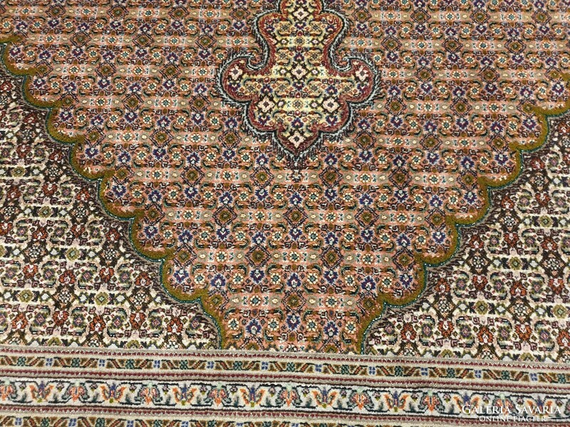 Original Tabriz Mahi Iranian hand-knotted wool Persian rug 203x310