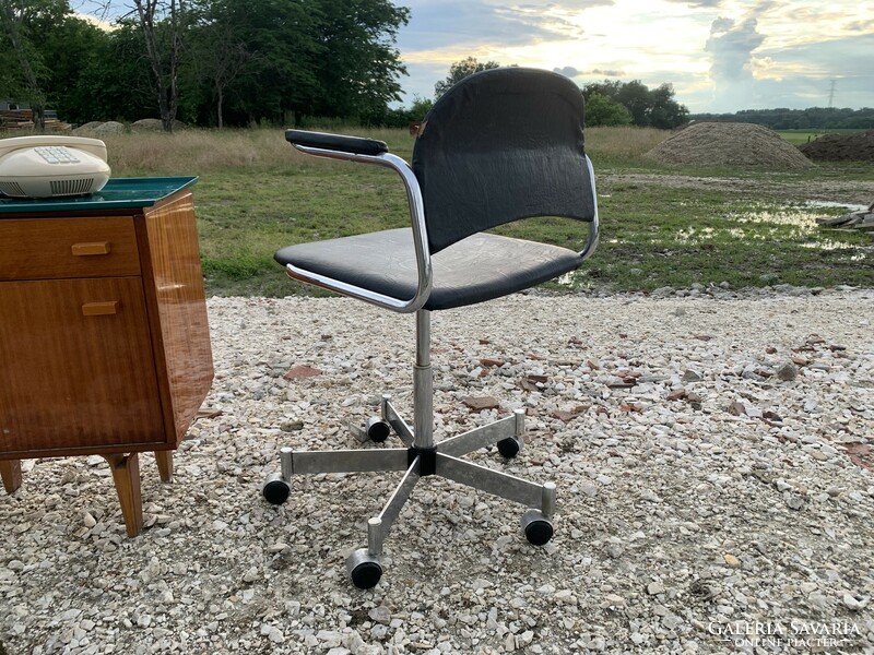 Old retro swivel chair with armrests, Czechoslovak West German co-production, mid-70s