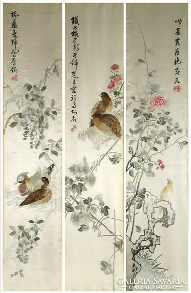 1M476 Hímzett hármas japán selyemkép keretezve 105 x 27.5 cm