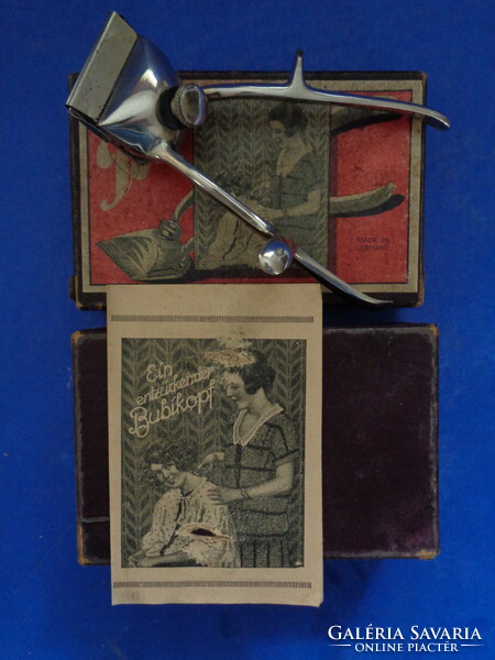 Hairdresser's accessory ca. 1930