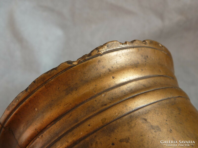 Antik bronz mozsár 18. századi bronz mozsár hibákkal