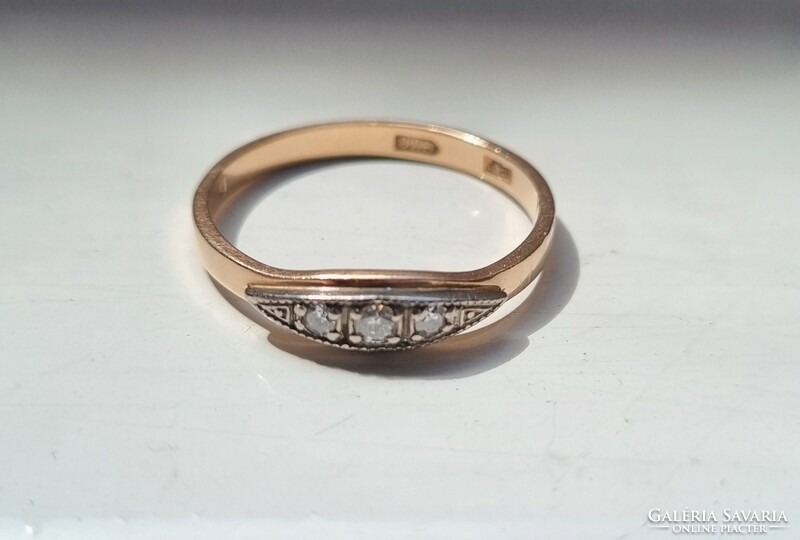 Diamond ring