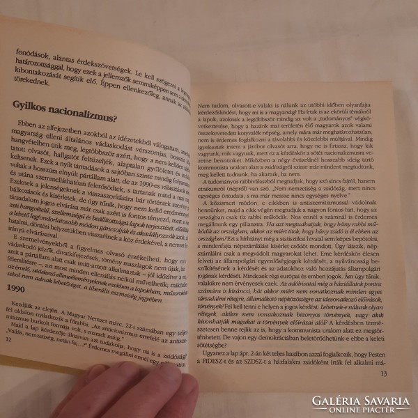 József Bognár: keg for the press, regime change in the light of communication, Hunnia publishing house, 1992.