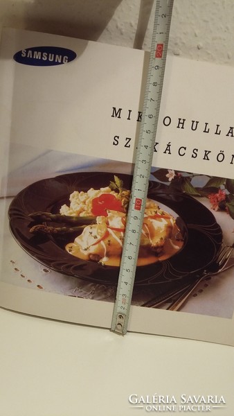 Microwave cookbook, recipe booklet
