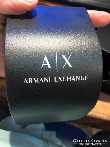 Armani men's watch in mint condition, excellent for collectors.