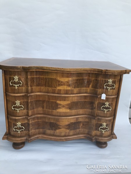 Baroque chest of drawers not antique restored