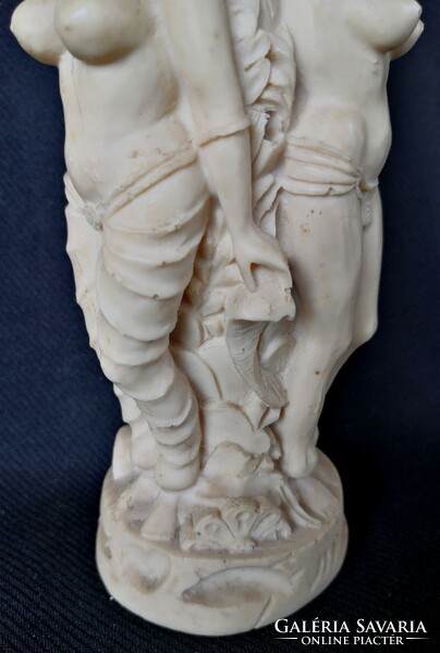 Dt/251 – epoxy resin sculpture vase