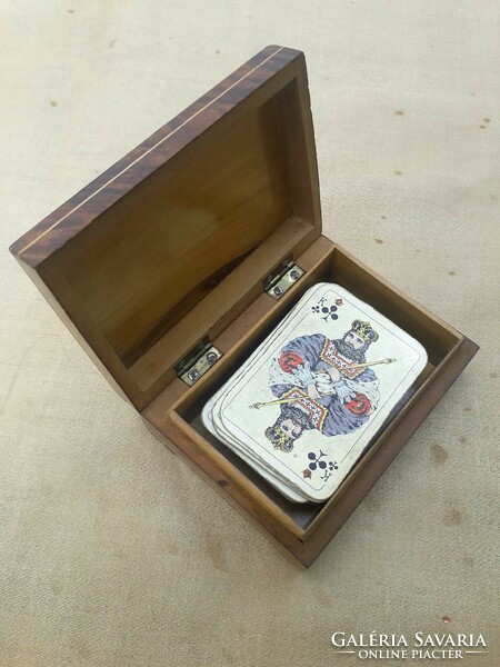 Régi mini póker / intarziás doboz.