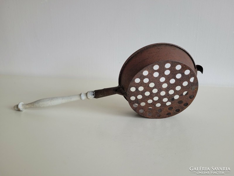 Old kitchen tool nokedli chopper handle pasta chopper bowl vintage decoration