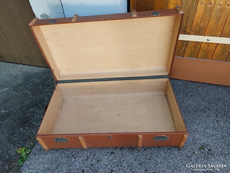 Travel trunk, suitcase, ship trunk