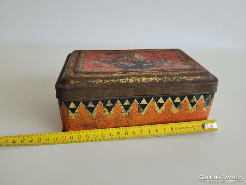 Old metal box with snow flower pattern St. Stephen chicory coffee supplement vintage box