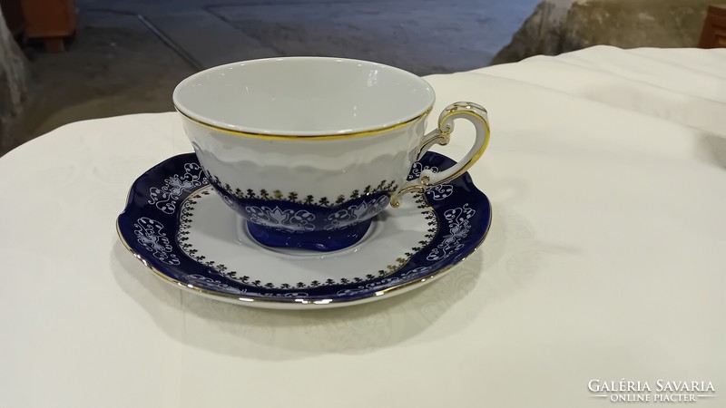 Zsolnay pompadour tea set, 6-person