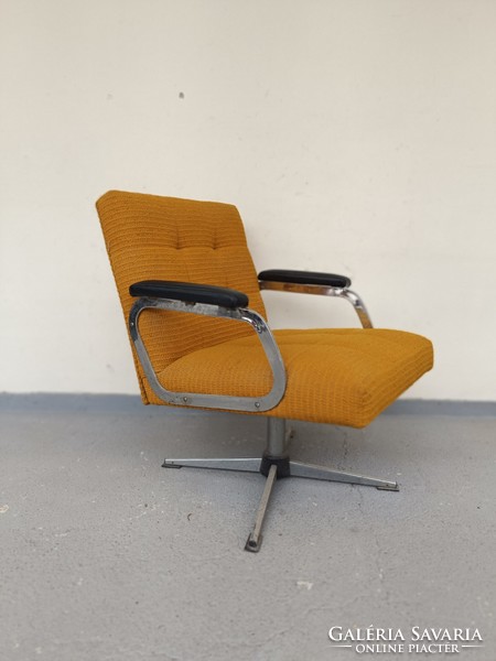 Retro metal frame swivel armchair furniture yellow upholstered chrome swivel chair 1 piece 684 7478