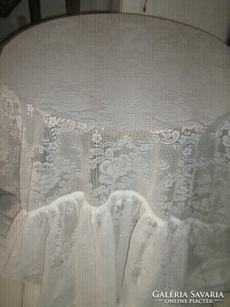 Beautiful baroque lace curtain with openwork rosy rich pattern