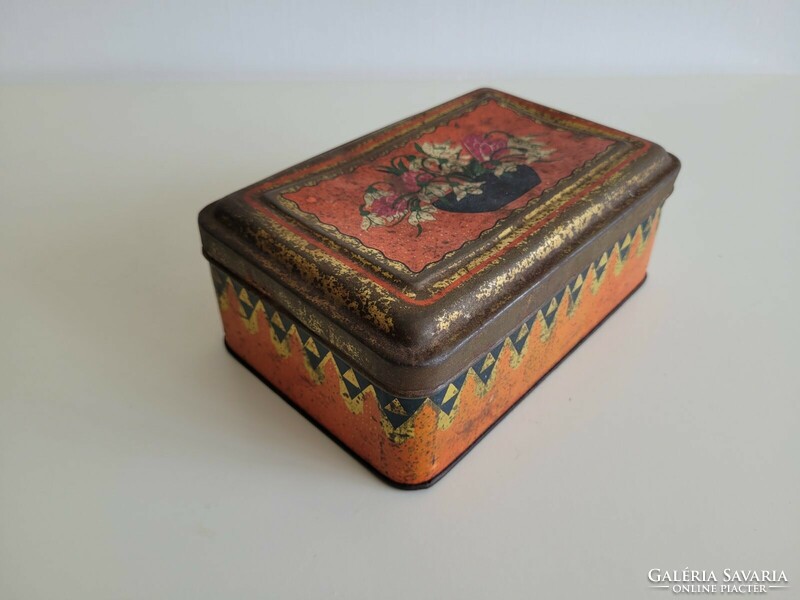 Old metal box with snow flower pattern St. Stephen chicory coffee supplement vintage box