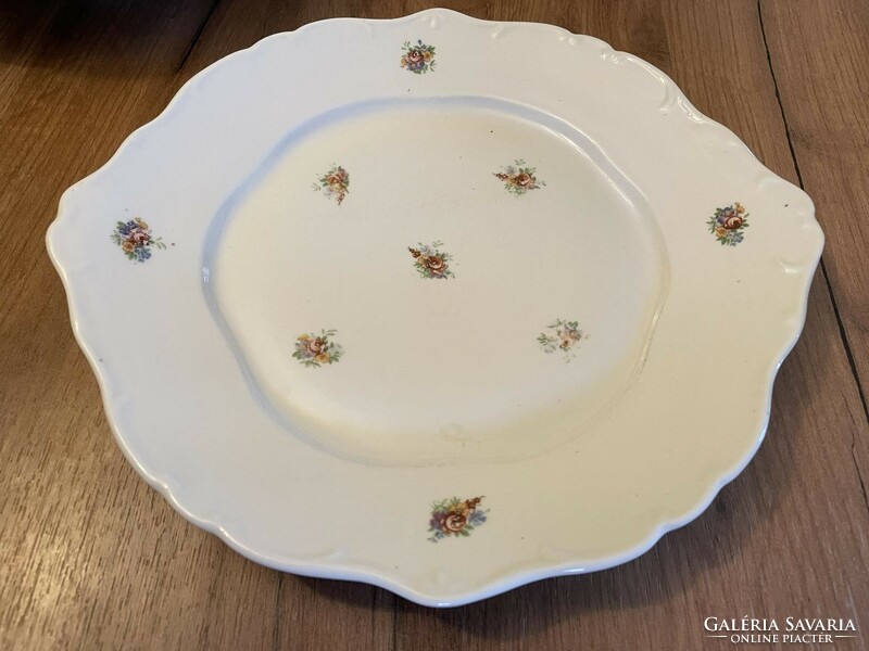 Zsolnay flower-patterned porcelain centerpiece, offering
