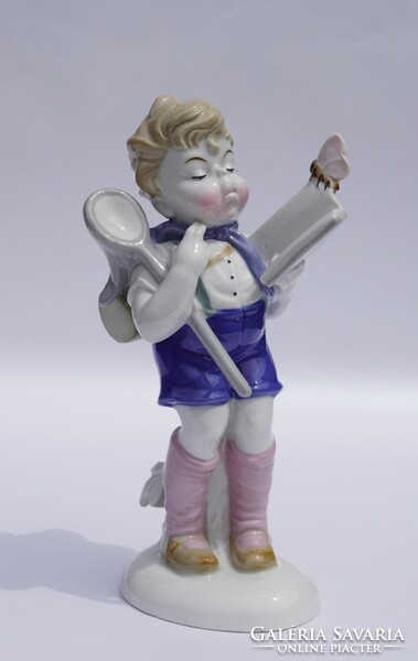 Német porcelán figura GDR Lippelsdorf Hilla Peyk lepkegyűjtő természetbúvár kisfiú