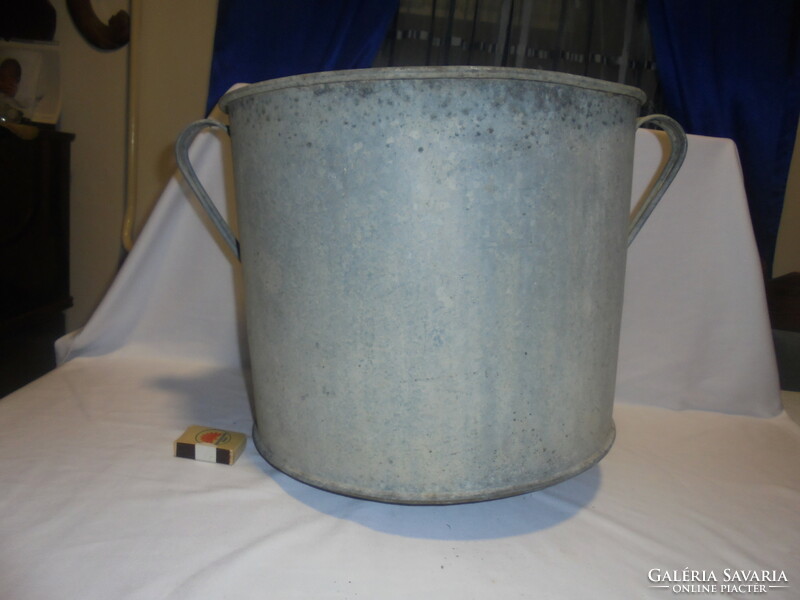 Old tin or galvanized sheet pot - large size