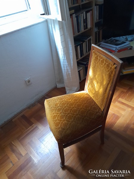Rúgós diszes szék